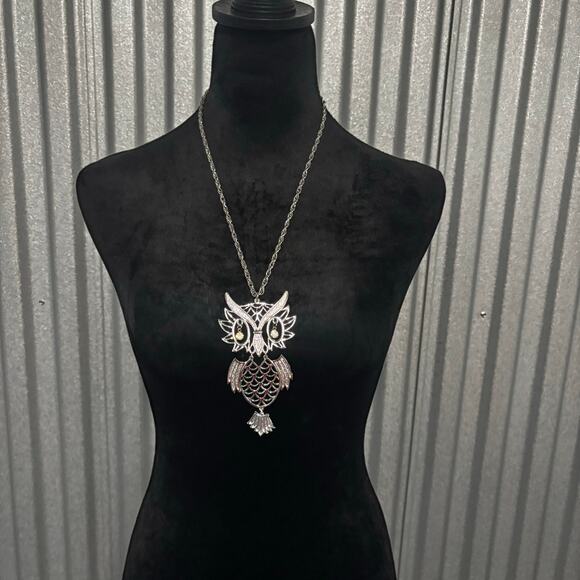 Articulated Owl Necklace Silver Tone Pendant Rhinestones Statement Jewelry - Picture 5 of 9